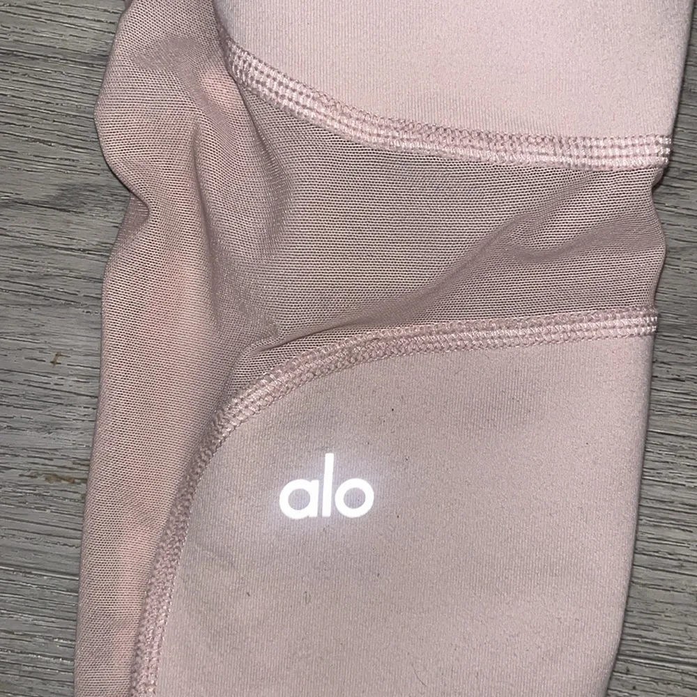 Alo yoga high waisted coast crop leggings smoky quartz mauve mesh